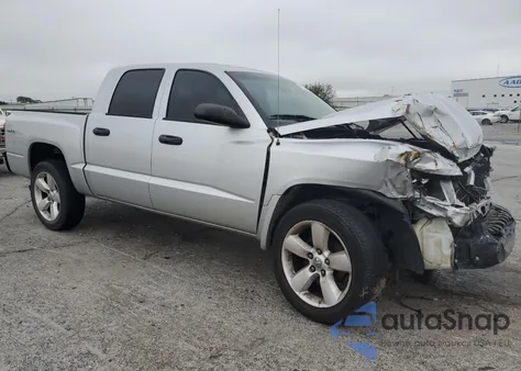 2011 Dodge Dakota Slt z USA, uszkodzony, nr VIN 1D7RW3GK6BS624090